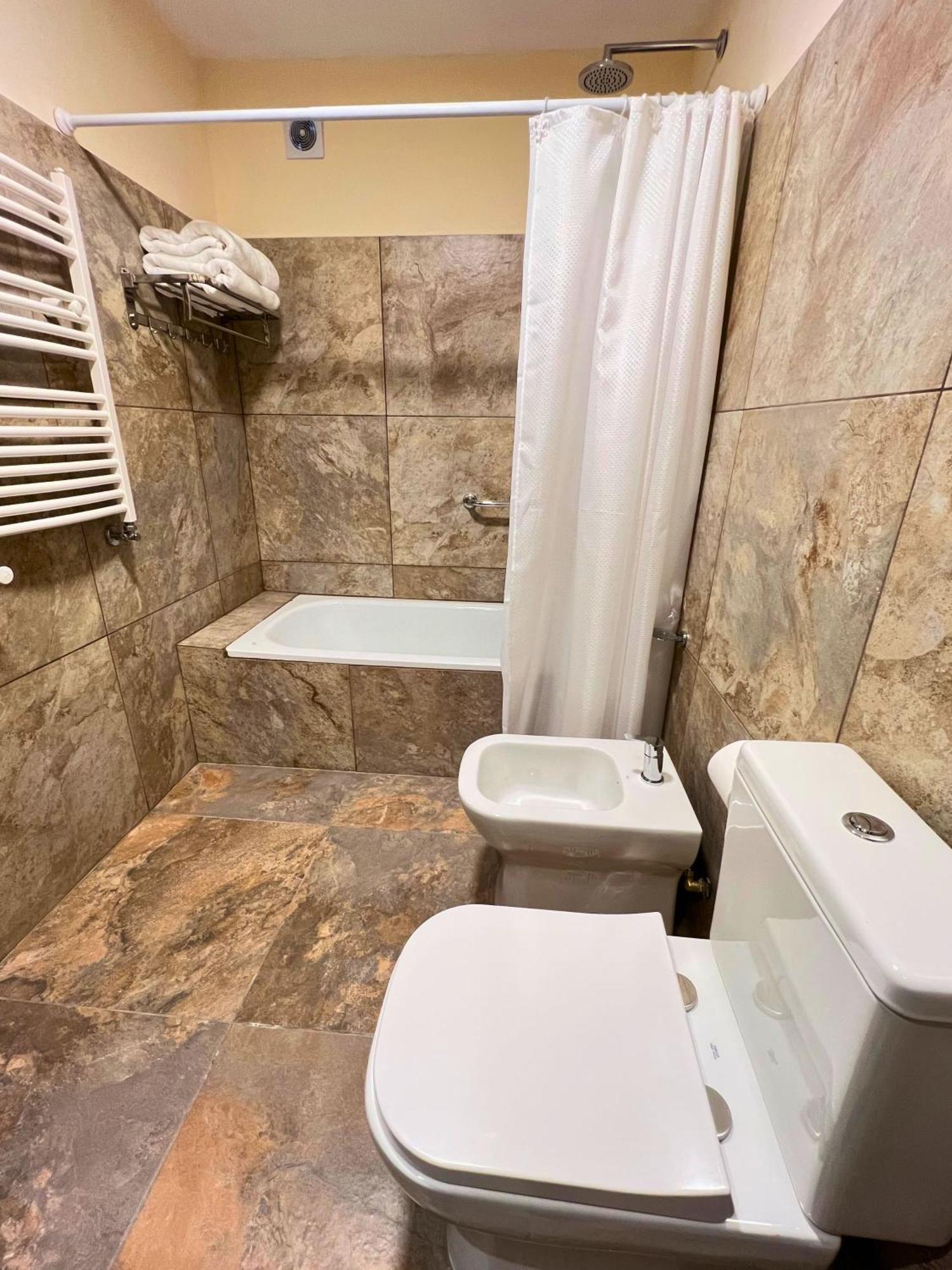 Huinid Pioneros Hotel San Carlos de Bariloche Rom bilde